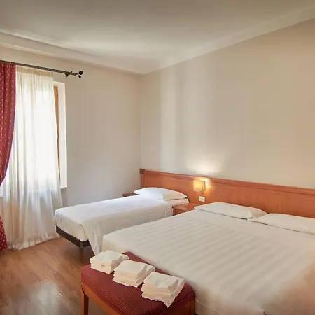 Konukevi Sottoassisi - 3*